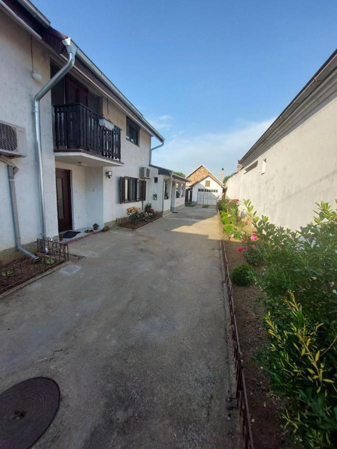 Royal Rose Smestaj Bela Crkva  Exterior foto