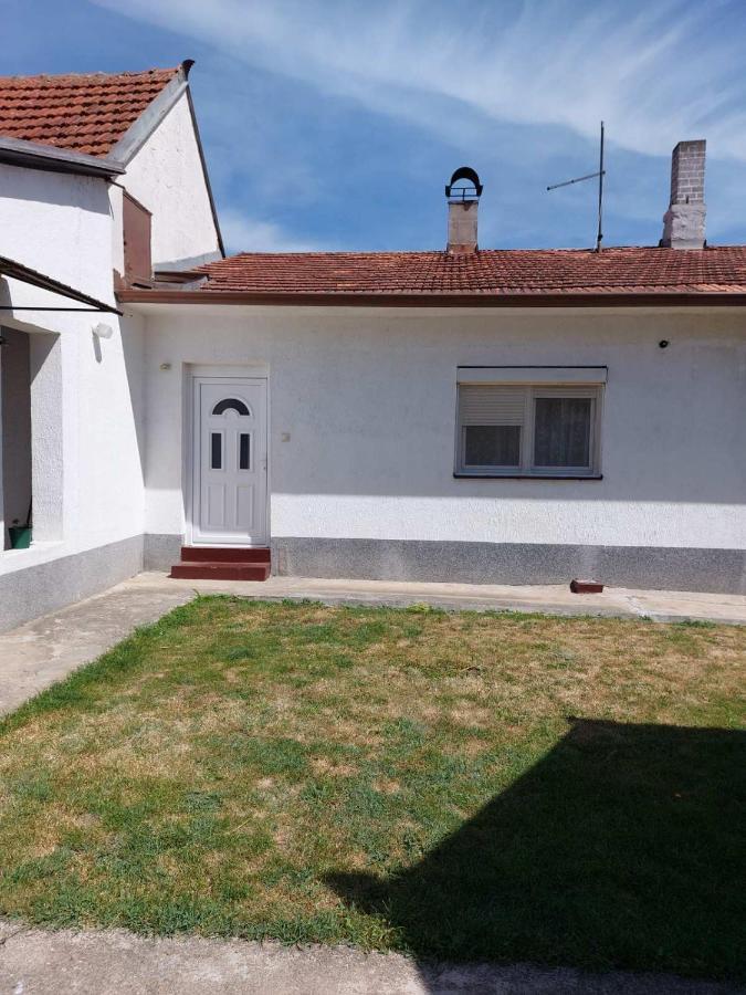 Royal Rose Smestaj Bela Crkva  Exterior foto